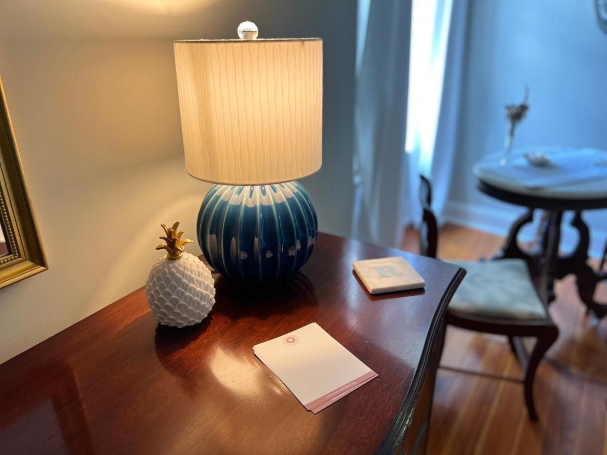 Rose Hill Inn Versailles 外观 照片